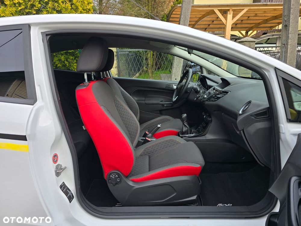 Ford Fiesta 1.0 EcoBoost STart-Stop ST-LINE - 29