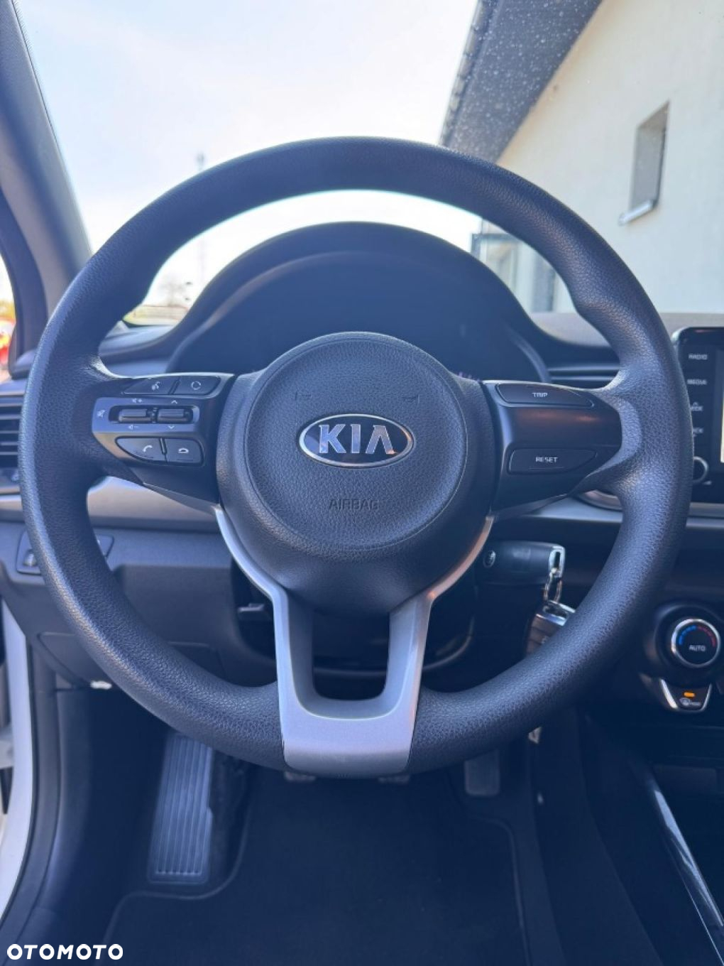 Kia Rio - 19