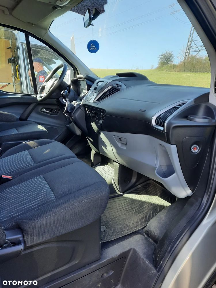 Ford Transit Custom 310 L2H1 Limited - 12