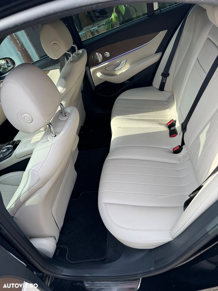 Mercedes-Benz E 300 Aut. - 9