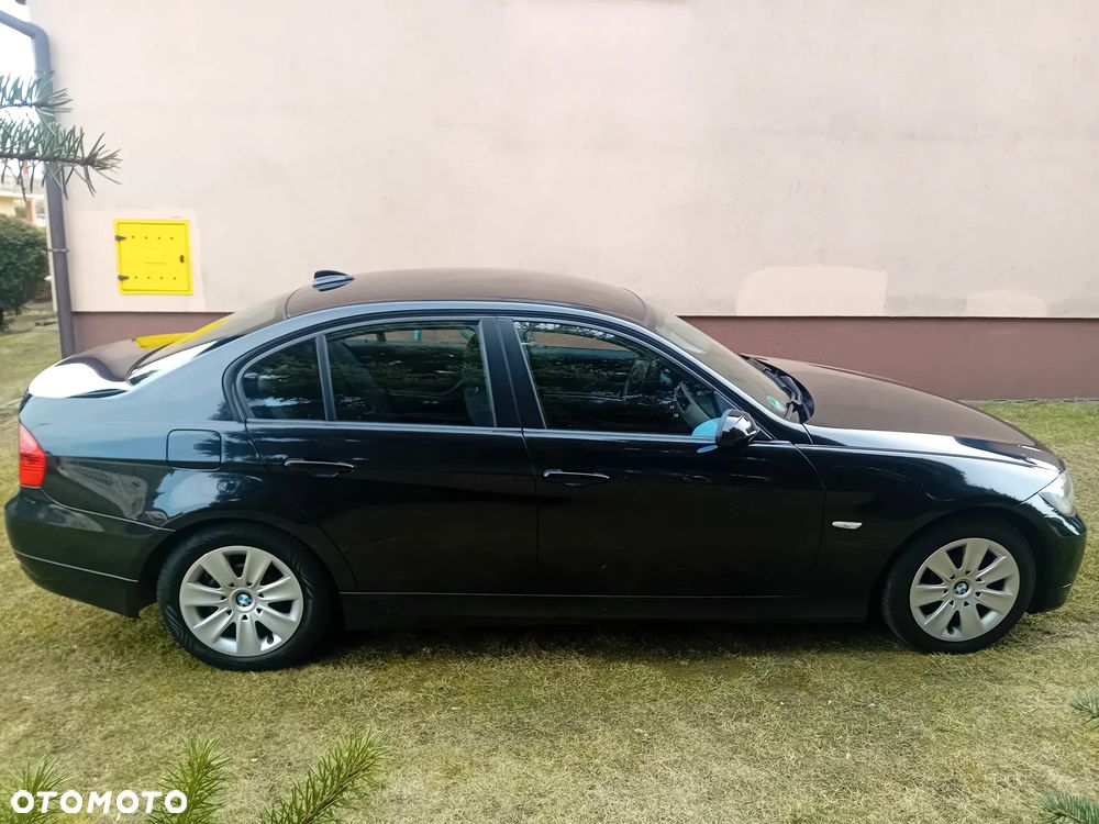 BMW Seria 3 318i Edition Exclusive - 13