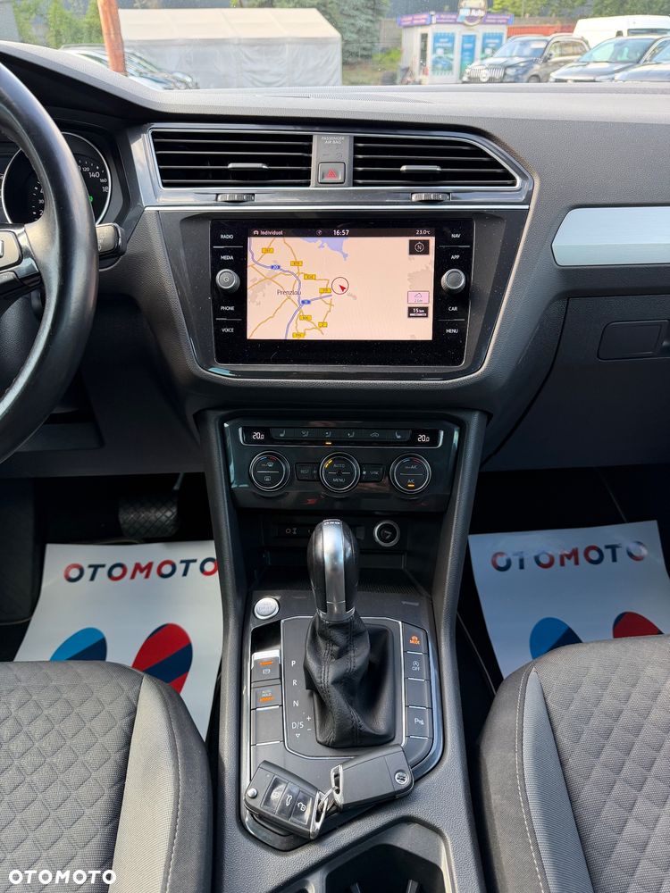 Volkswagen Tiguan 2.0 TDI SCR DSG R-Line - 23