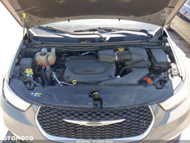 Chrysler Pacifica - 12