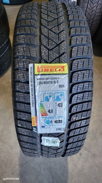 235/45/19 Pirelli 4piese Runflat - 1