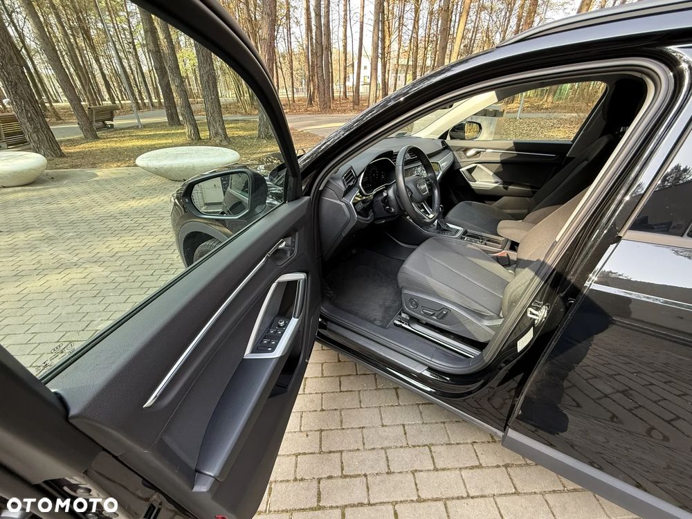 Audi Q3 35 TFSI S tronic - 14