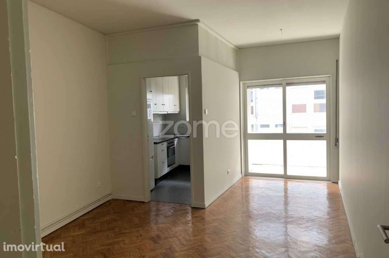 Apartamento T2 no centro do Porto - Grande imagem: 4/15