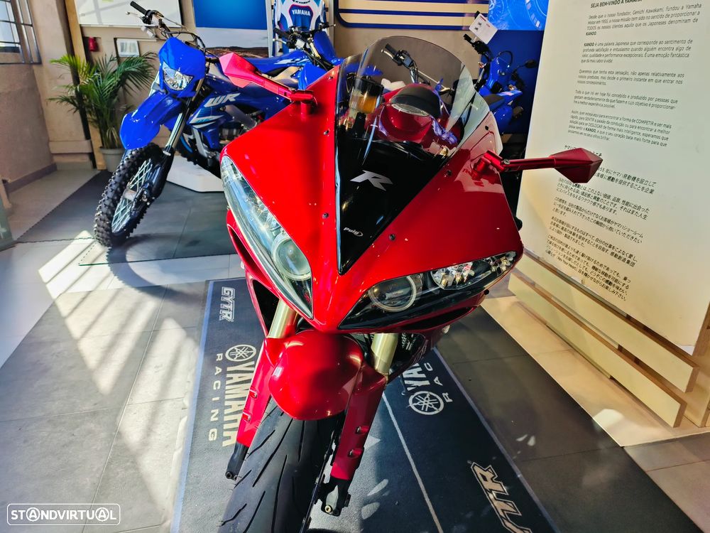 Yamaha YZF R1 - 2