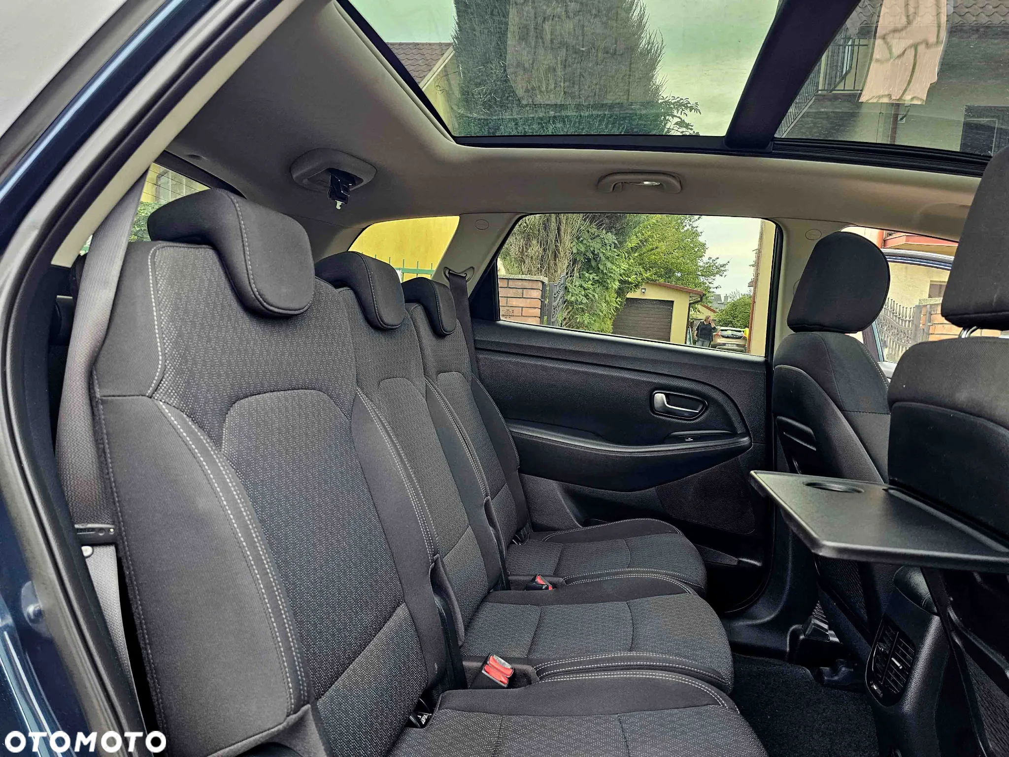 Kia Carens 1.7 CRDi M 7os - 23