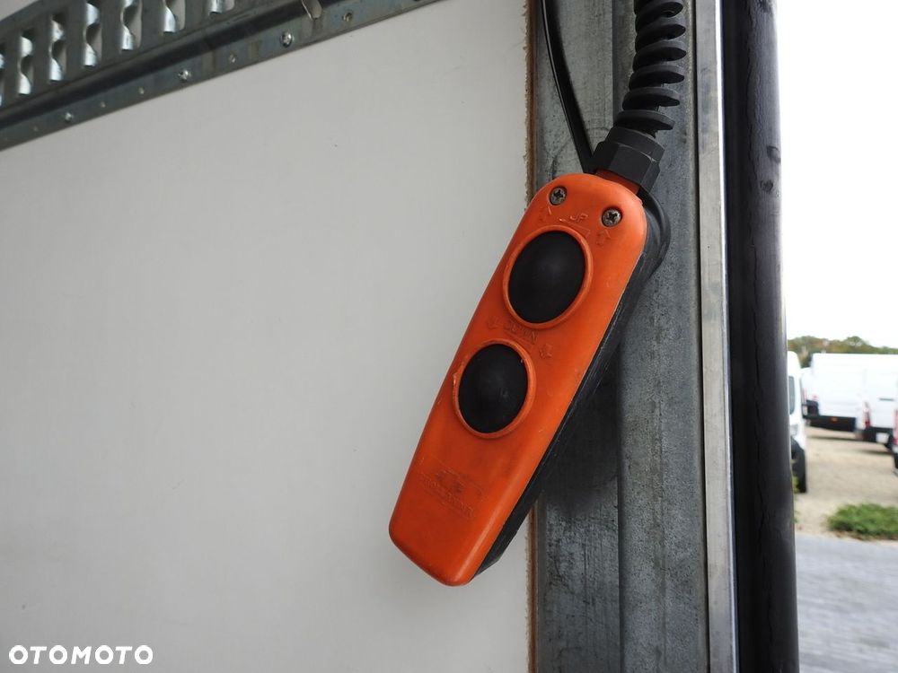 Fiat DUCATO KONTENER WINDA 8 PALET TEMPOMAT NAWIGACJA KLIMATYZACJA LEDY  130KM - 23