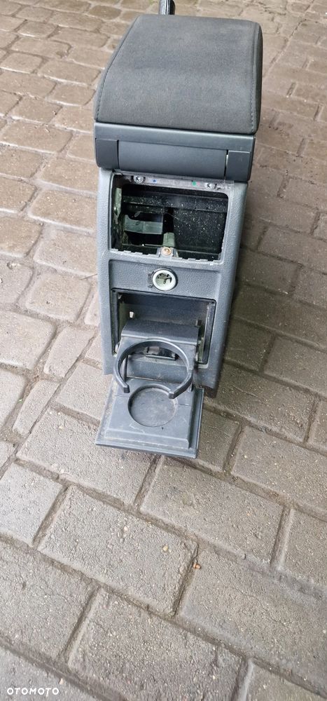 PODŁOKIETNIK VW TOURAN I - 6