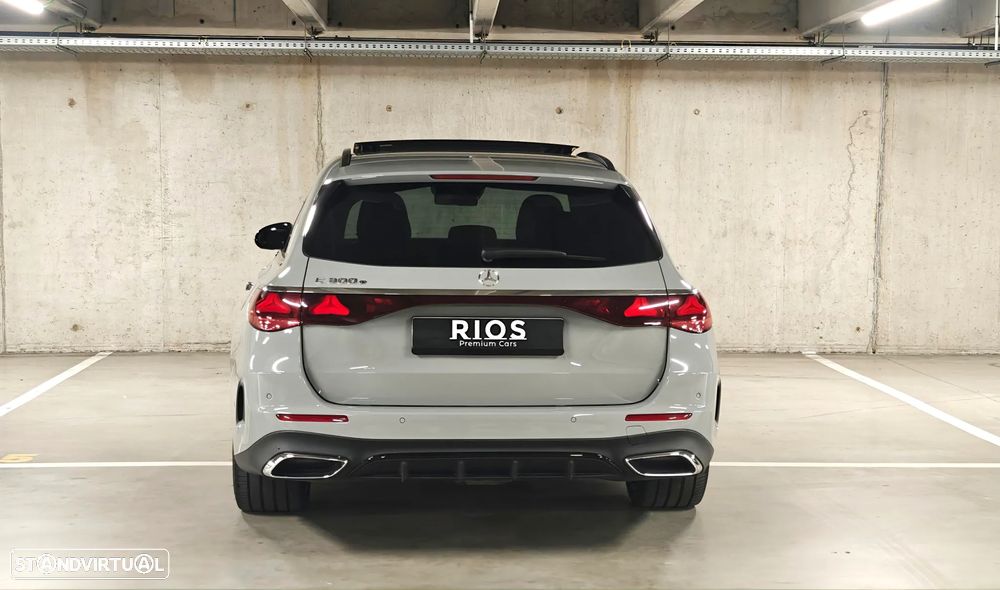 Mercedes-Benz E 300 Standard - 3