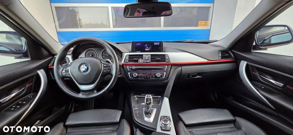 BMW Seria 3 ver-320d-xdrive-sport-line - 19