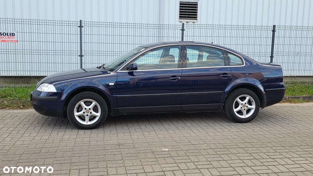Volkswagen Passat 1.6 Comfortline - 6