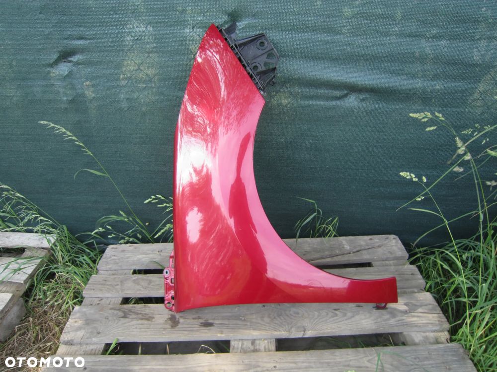 Błotnik przód przedni prawy Peugeot 5008 I LKRD