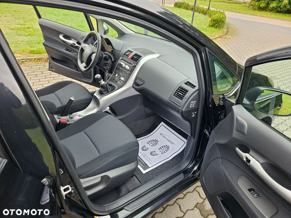 Toyota Auris 1.33 VVT-i Terra Start - 22