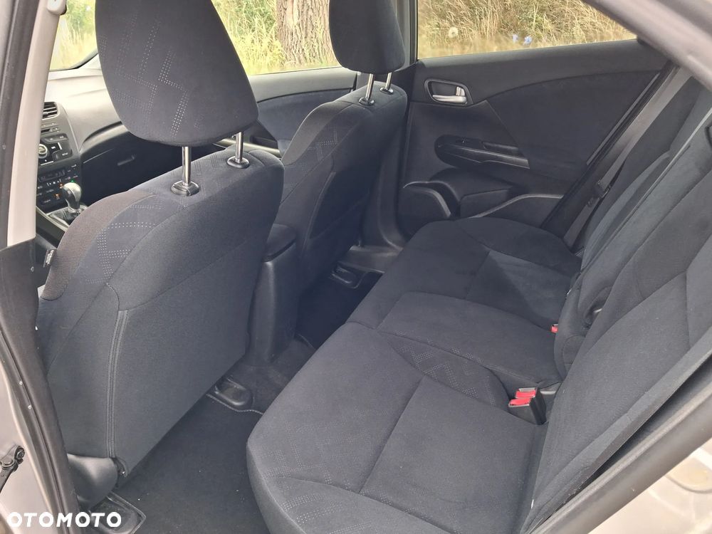 Honda Civic 1.6 i-DTEC Comfort Black Edition - 16