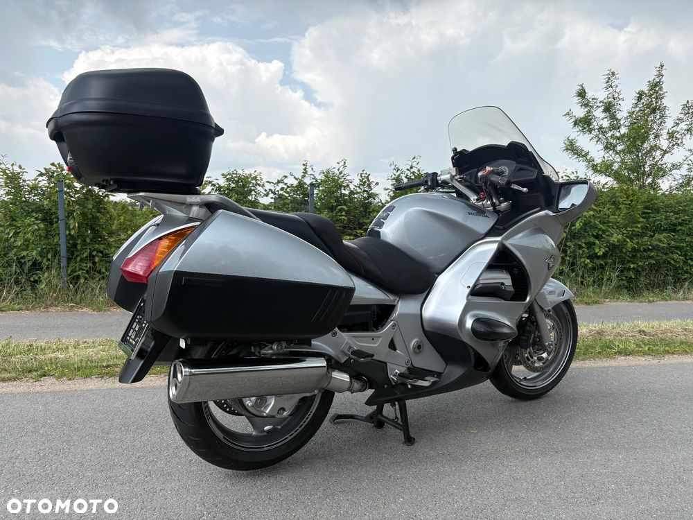 Honda ST - 7