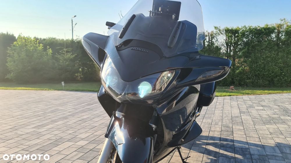 Honda ST - 5