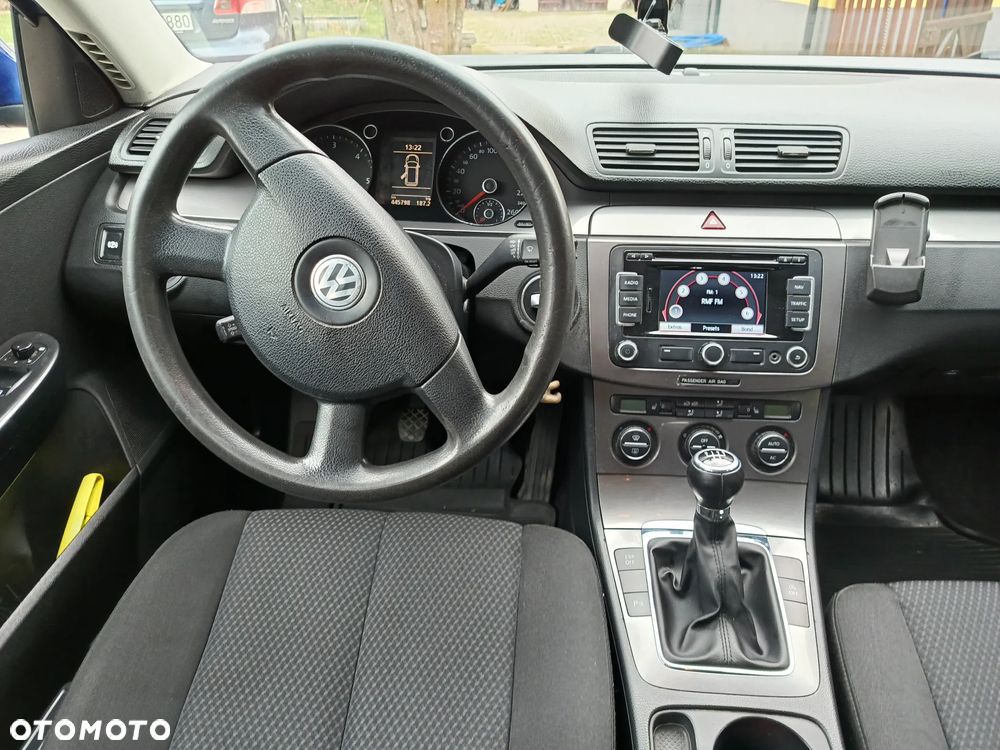 Volkswagen Passat - 8