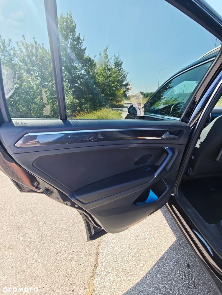Volkswagen Tiguan Allspace 2.0 TDI R-Line DSG - 13