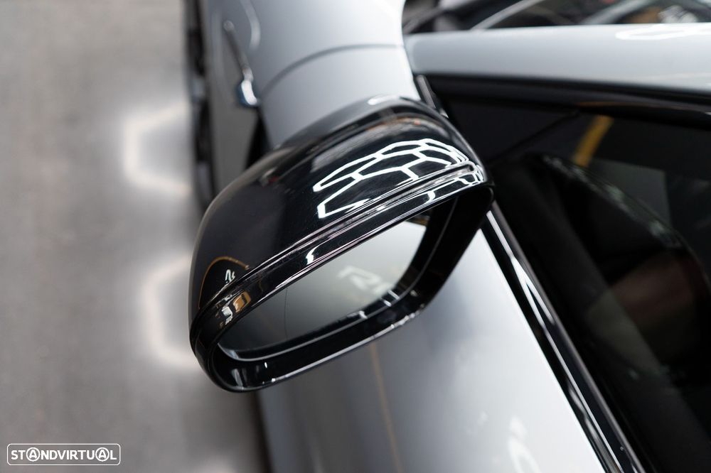 Porsche Taycan 4S - 21