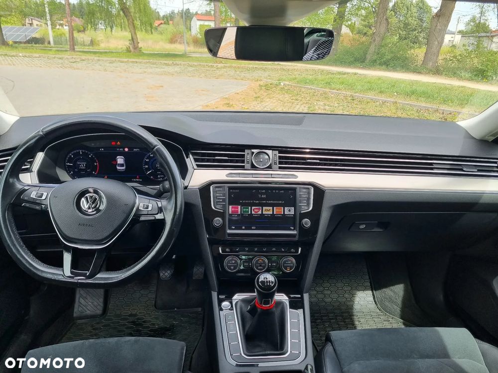 Volkswagen Passat 2.0 TDI SCR Highline - 7