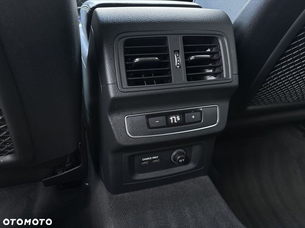 Audi Q5 Sportback - 25