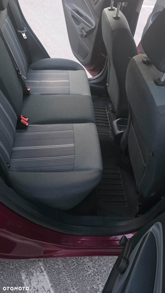 Ford Fiesta - 11
