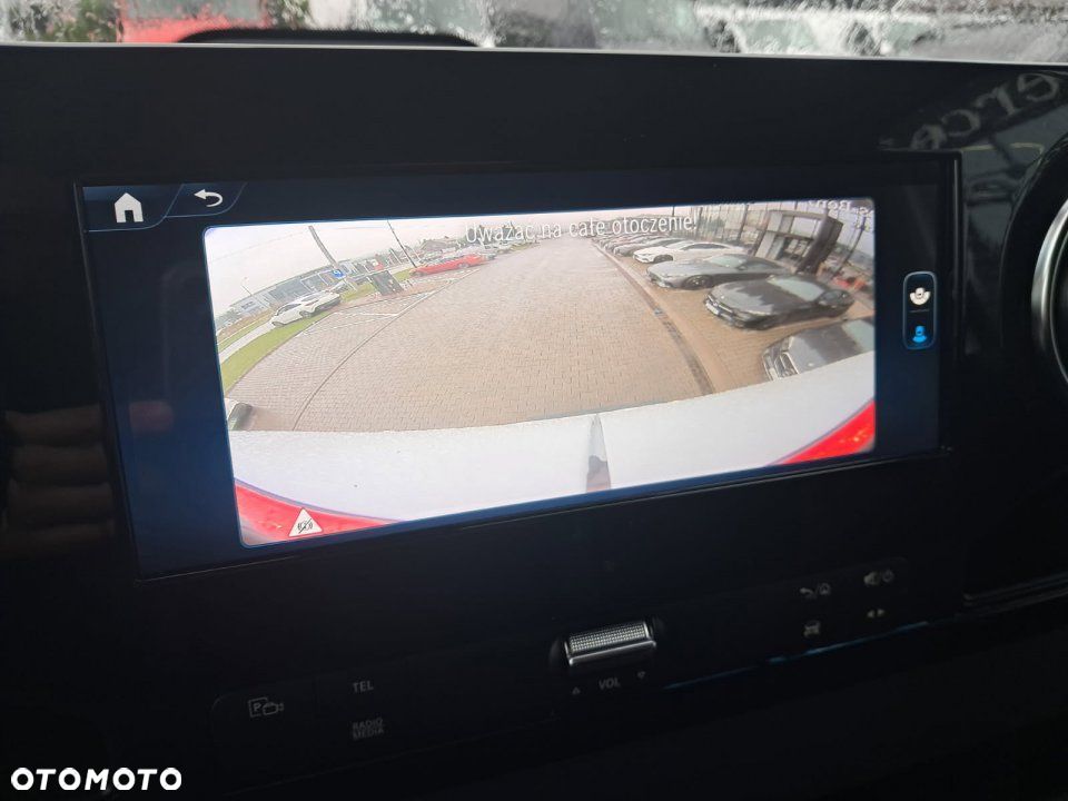 Mercedes-Benz Sprinter - 13