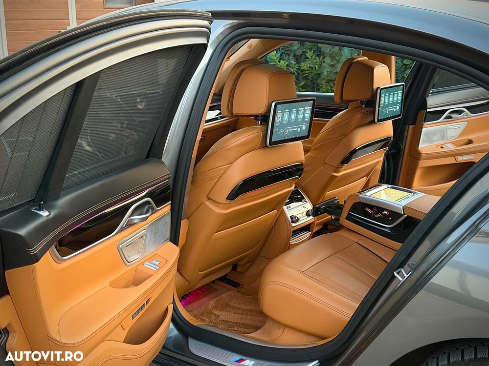 BMW Seria 7 740e iPerformance - 12