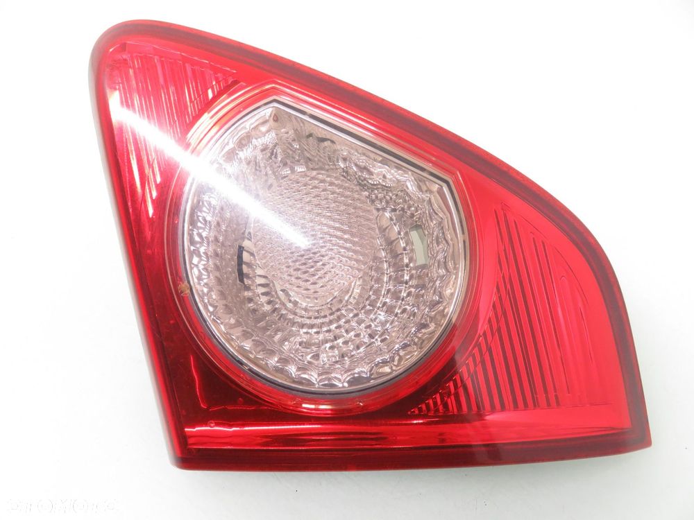 LAMPA PRAWA TYLNA KLAPA TOYOTA COROLLA E12 SEDAN - 1