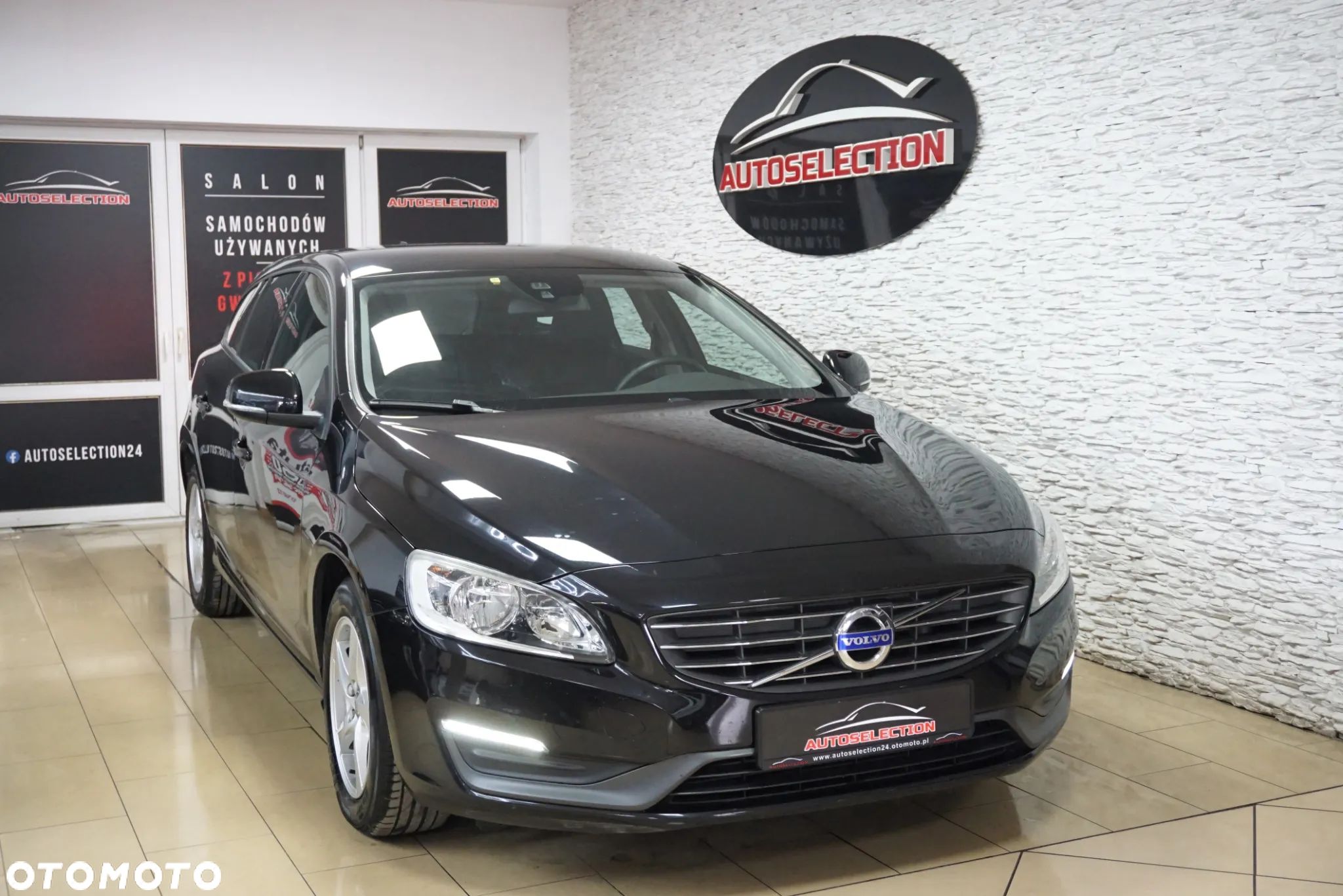 Volvo V60 D2 Kinetic - 1
