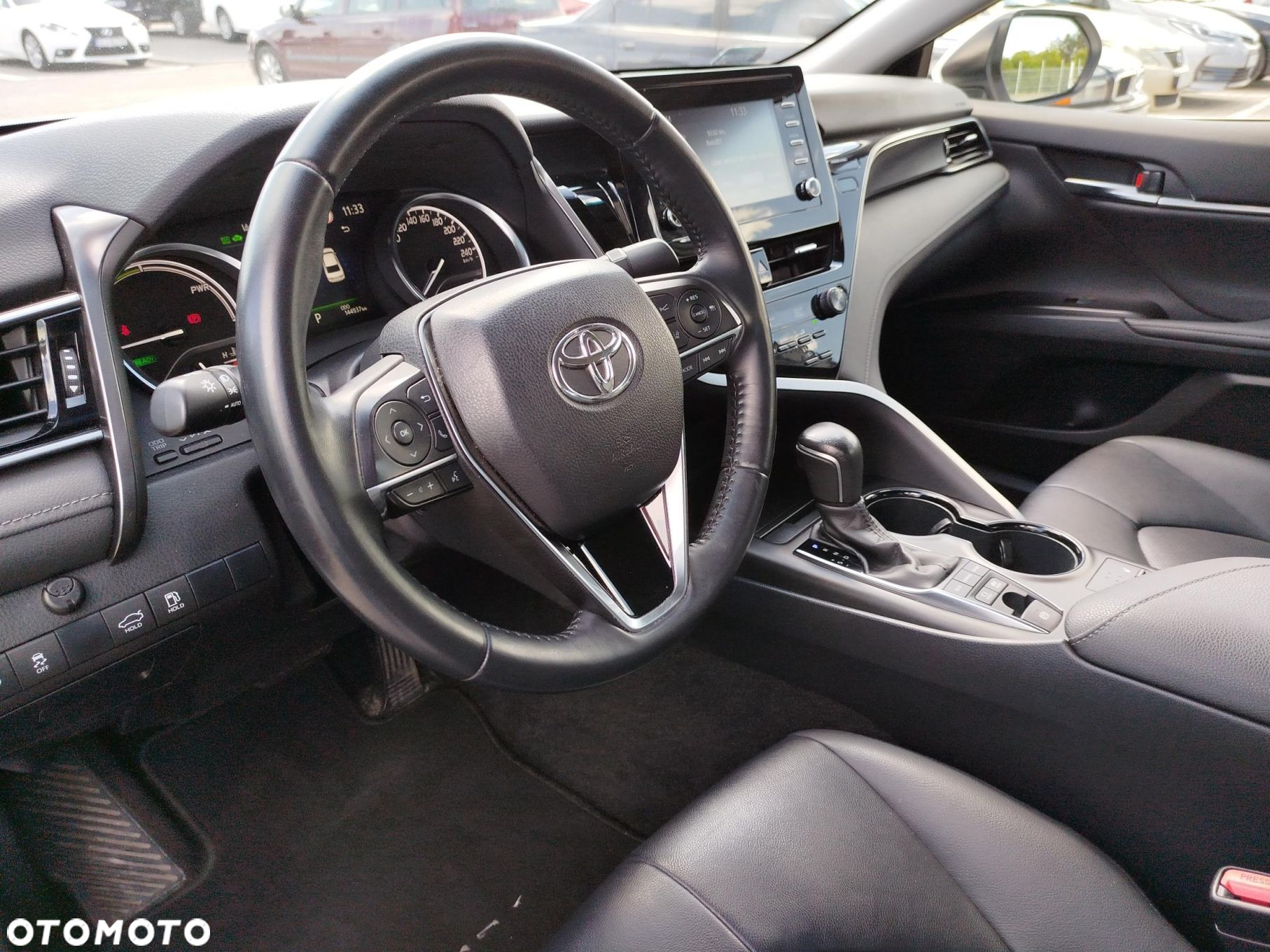 Toyota Camry - 10