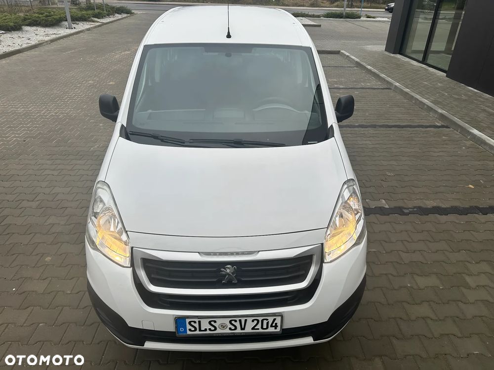 Peugeot Partner 98 VTi Style - 23