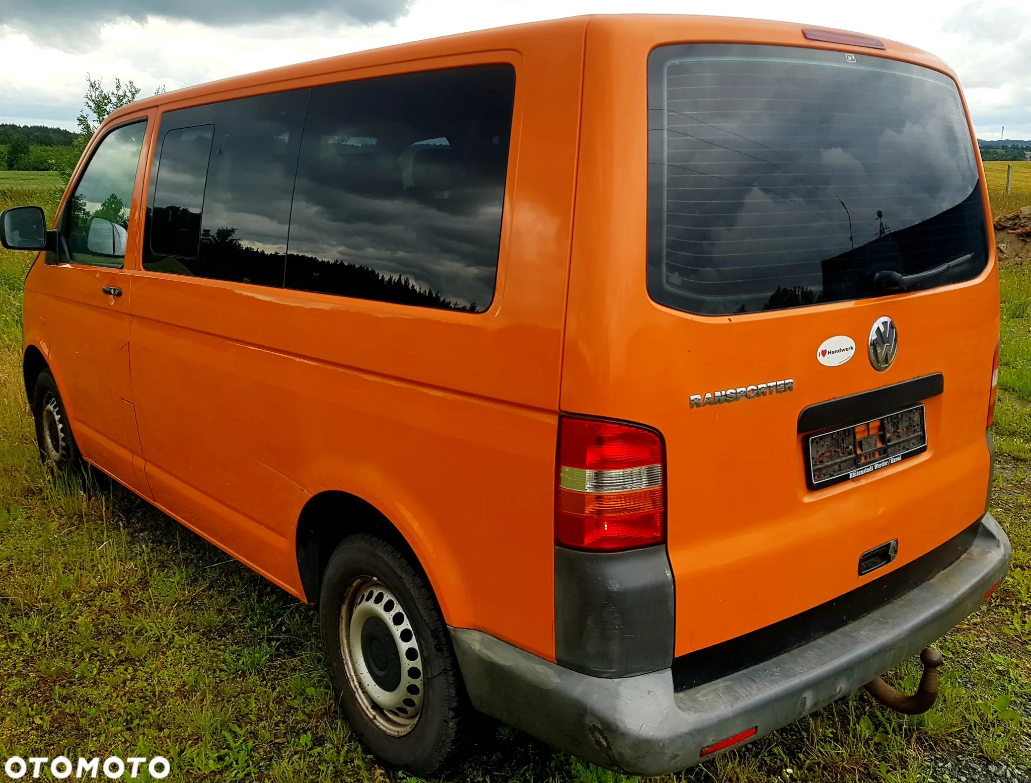 Volkswagen Caravelle - 2