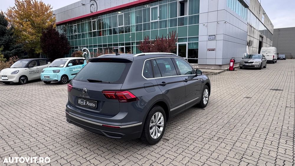 Volkswagen Tiguan 1.5 TSI ACT Comfortline - 5