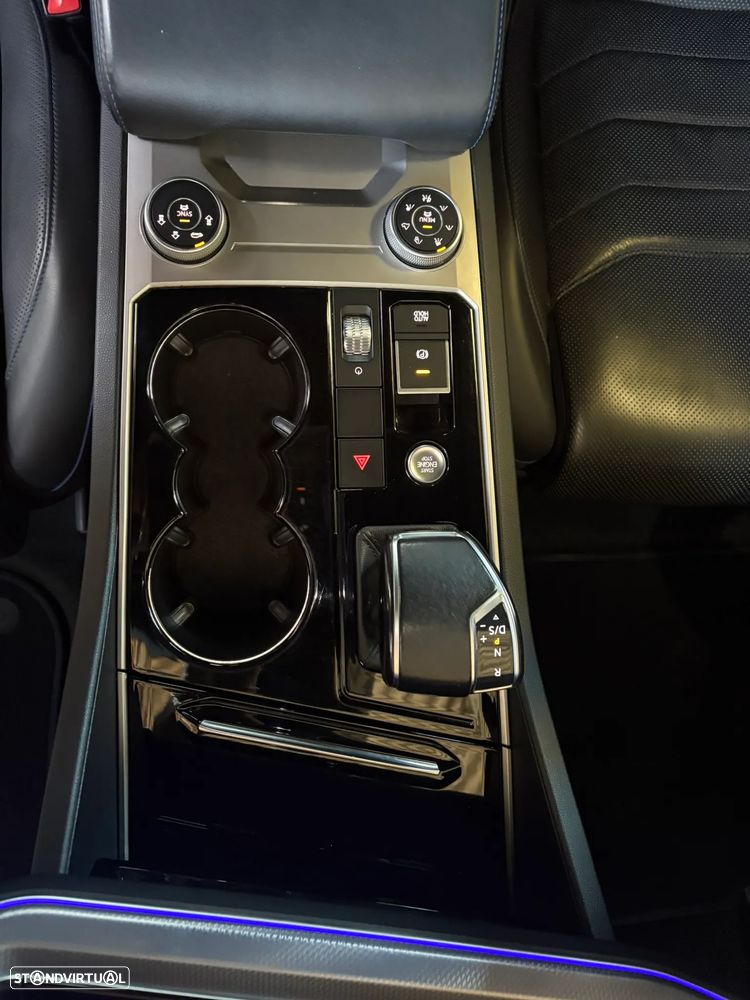 VW Touareg 3.0 TSI e-Hybrid R - 19
