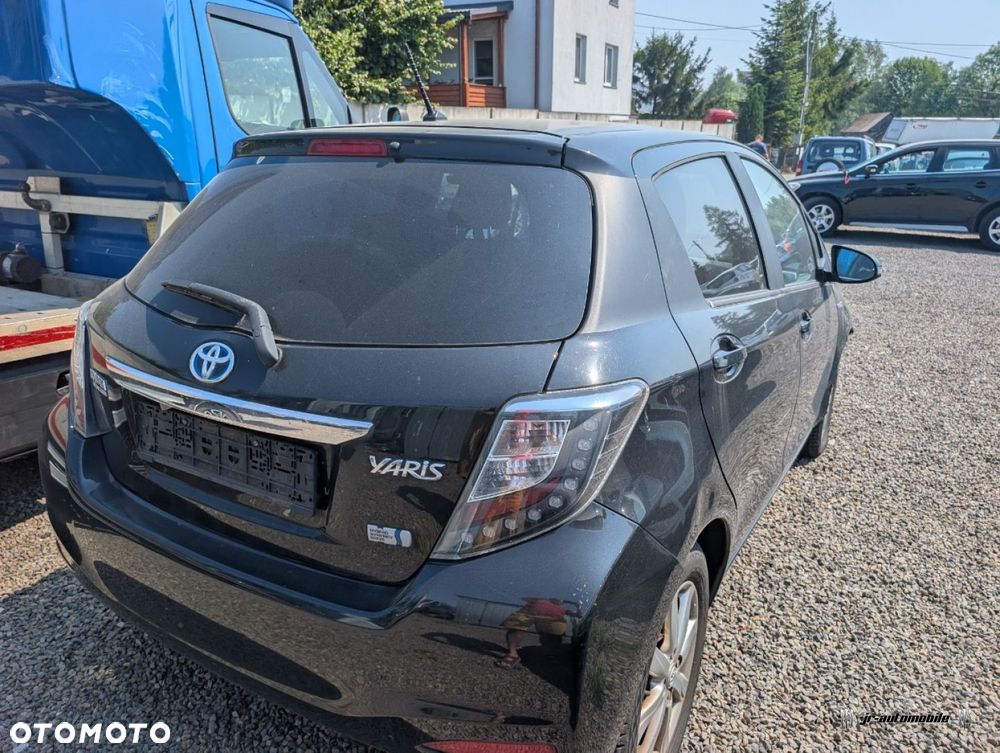 Toyota Yaris - 3