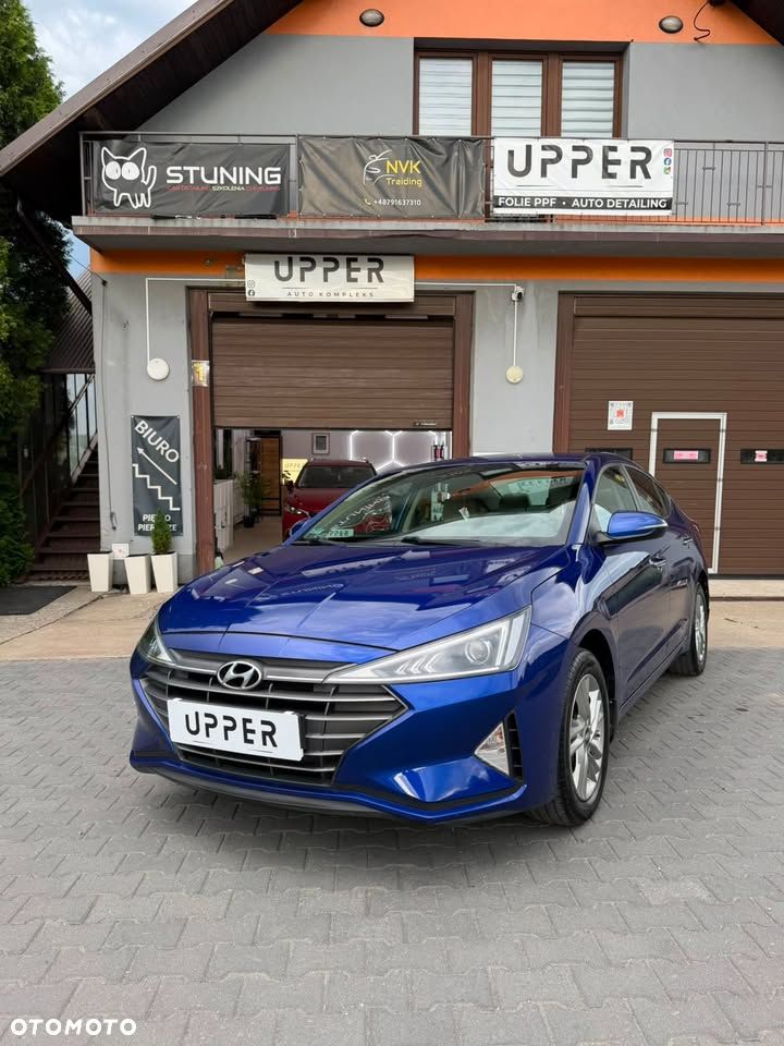 Hyundai Elantra 1.6 Comfort - 16