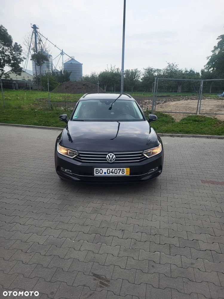 Volkswagen Passat 2.0 TDI EVO Elegance DSG - 1