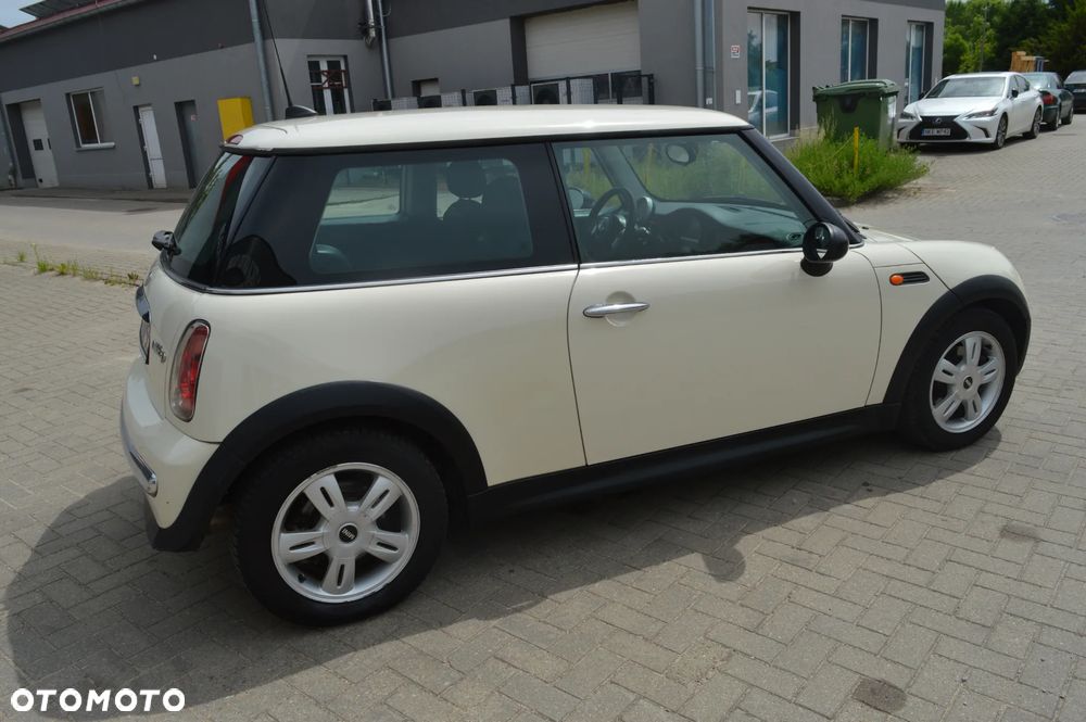 MINI ONE D - 9