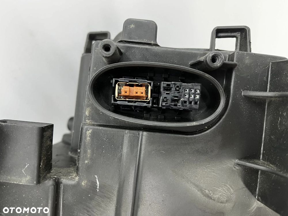 Lampa reflektor Porsche Cayenne 7L 9P Lift 07-10r. prawa przednia XENON EU KSENON oryginalna EUROPA - 11