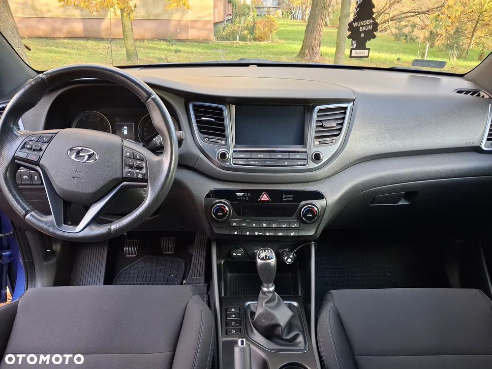 Hyundai Tucson 1.6 GDI BlueDrive GO 2WD - 10