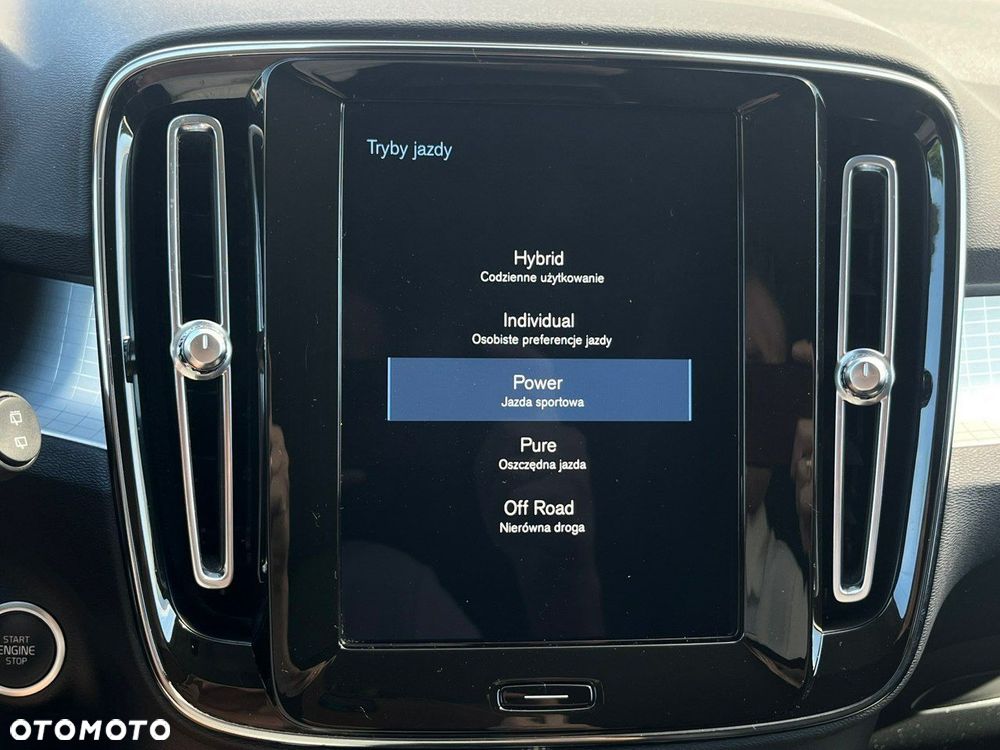 Volvo XC 40 - 27