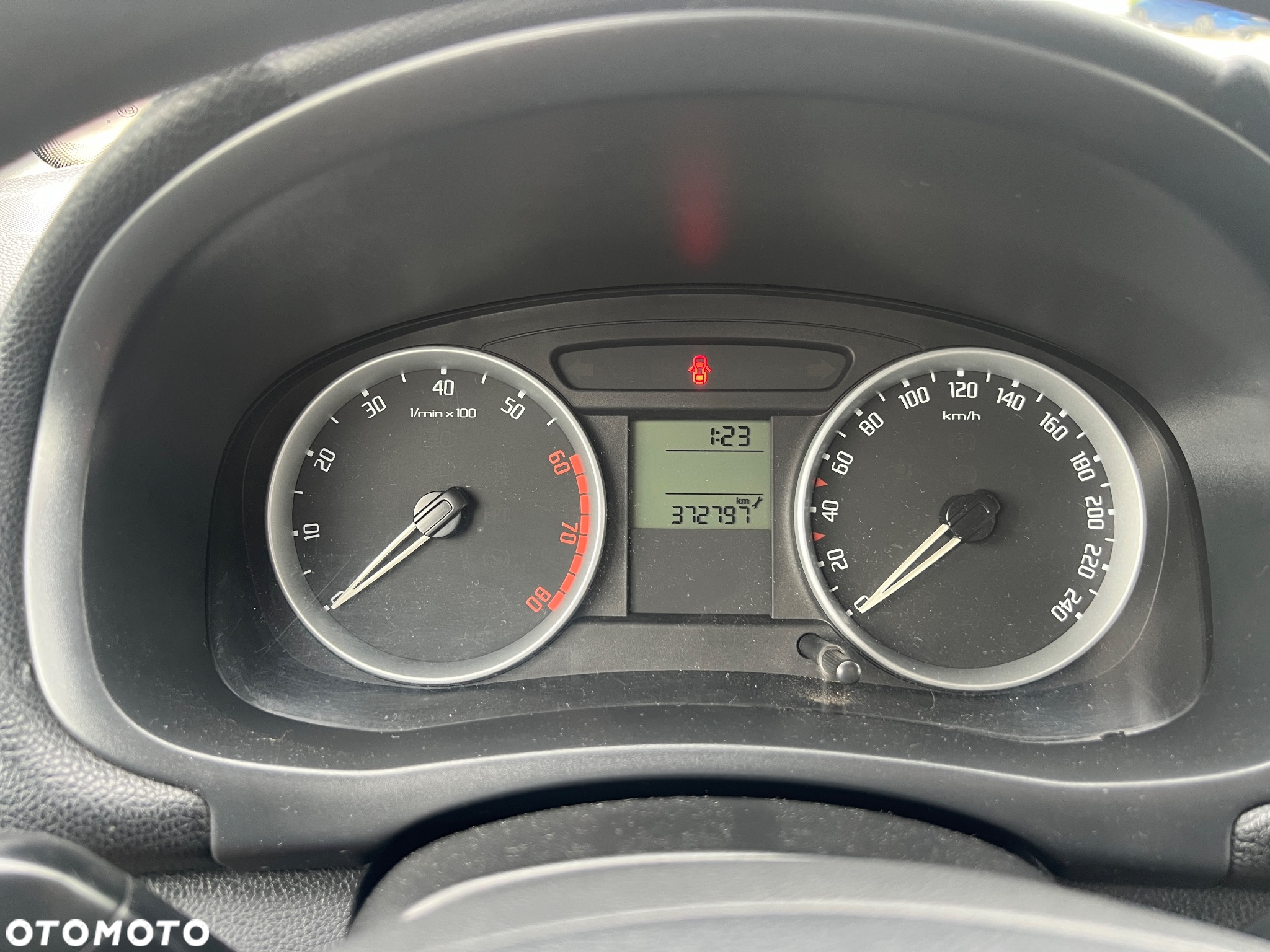 Skoda Fabia 1.4 16V Active Plus - 11