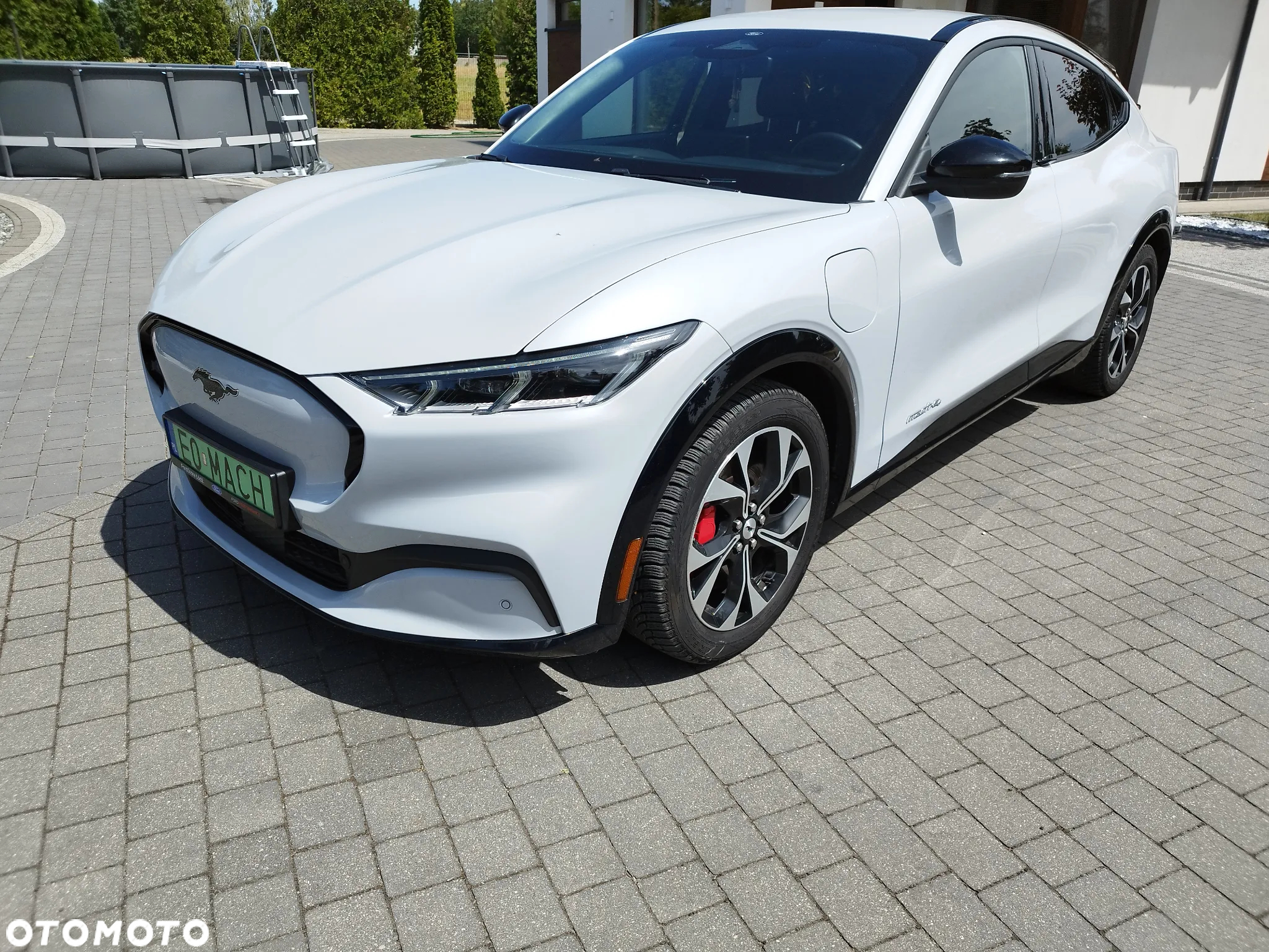 Ford Mustang Mach-E 91 kWh AWD Premium - 2