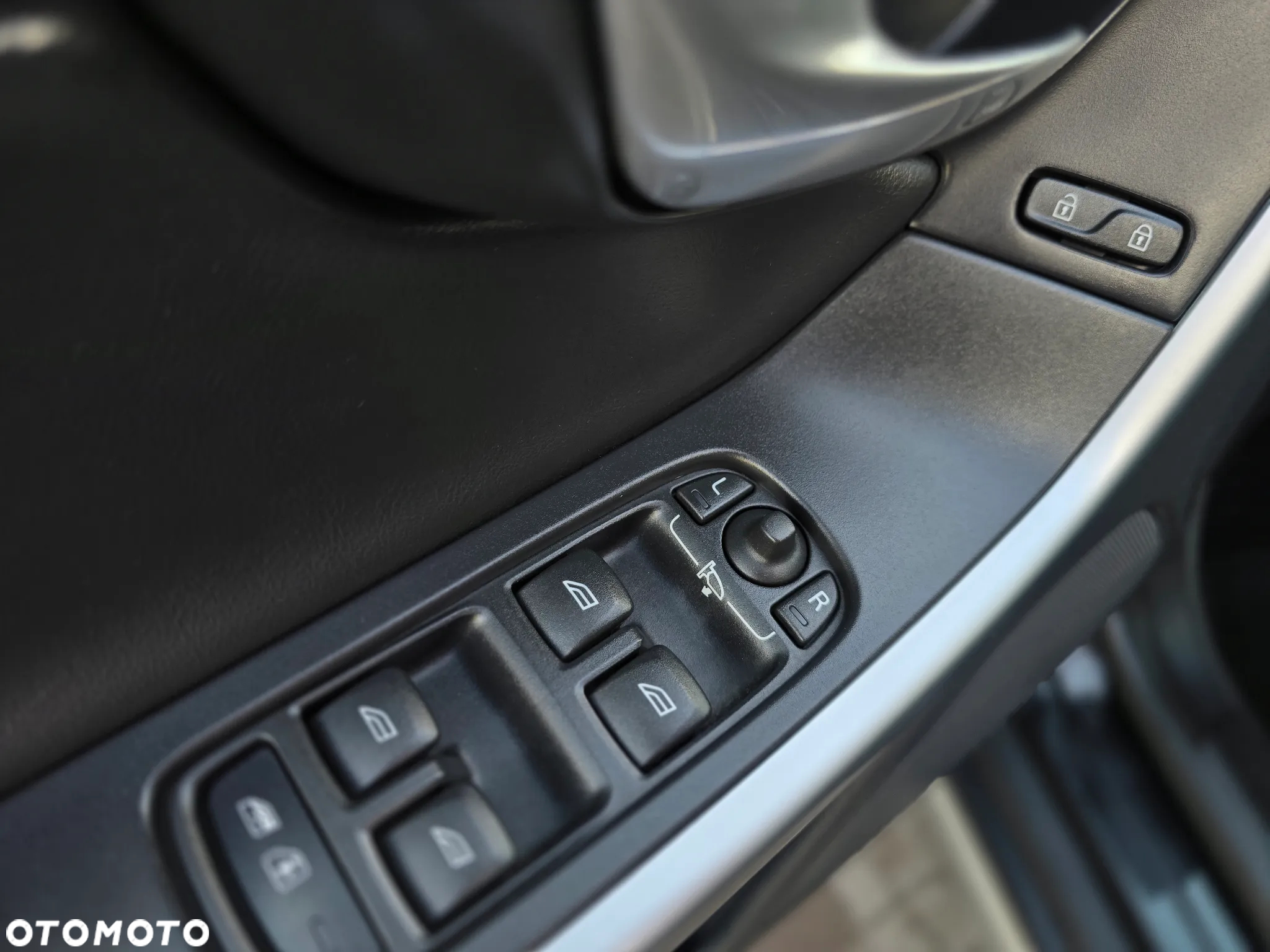 Volvo XC 60 - 16