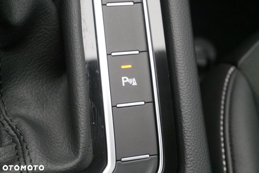 Volkswagen Arteon 2.0 TSI Elegance DSG - 19