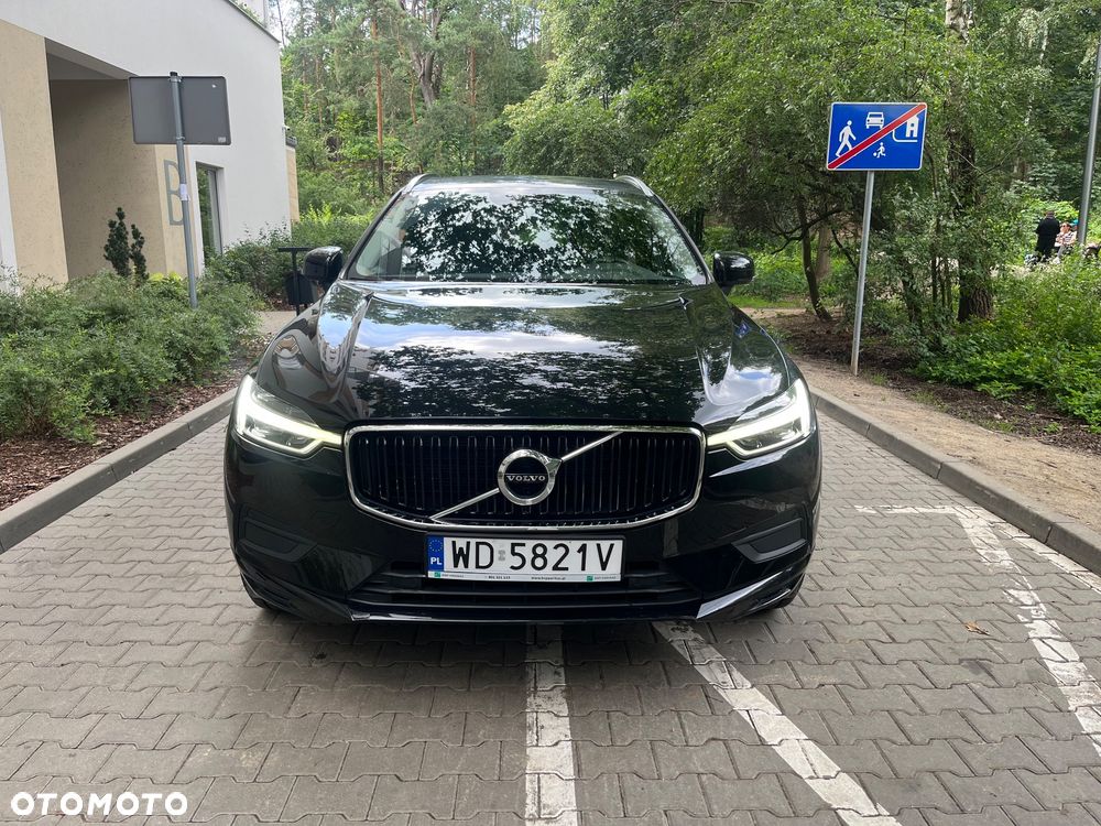 Volvo XC 60 B4 D AWD Momentum Pro - 2