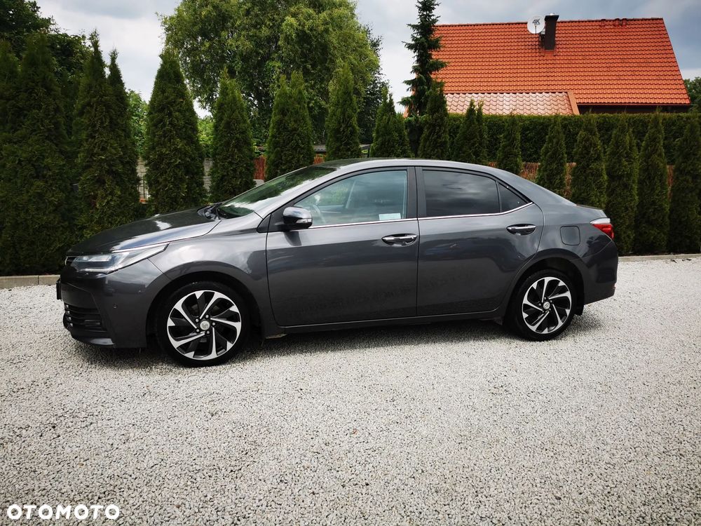 Toyota Corolla 1.6 Executive MS - 32